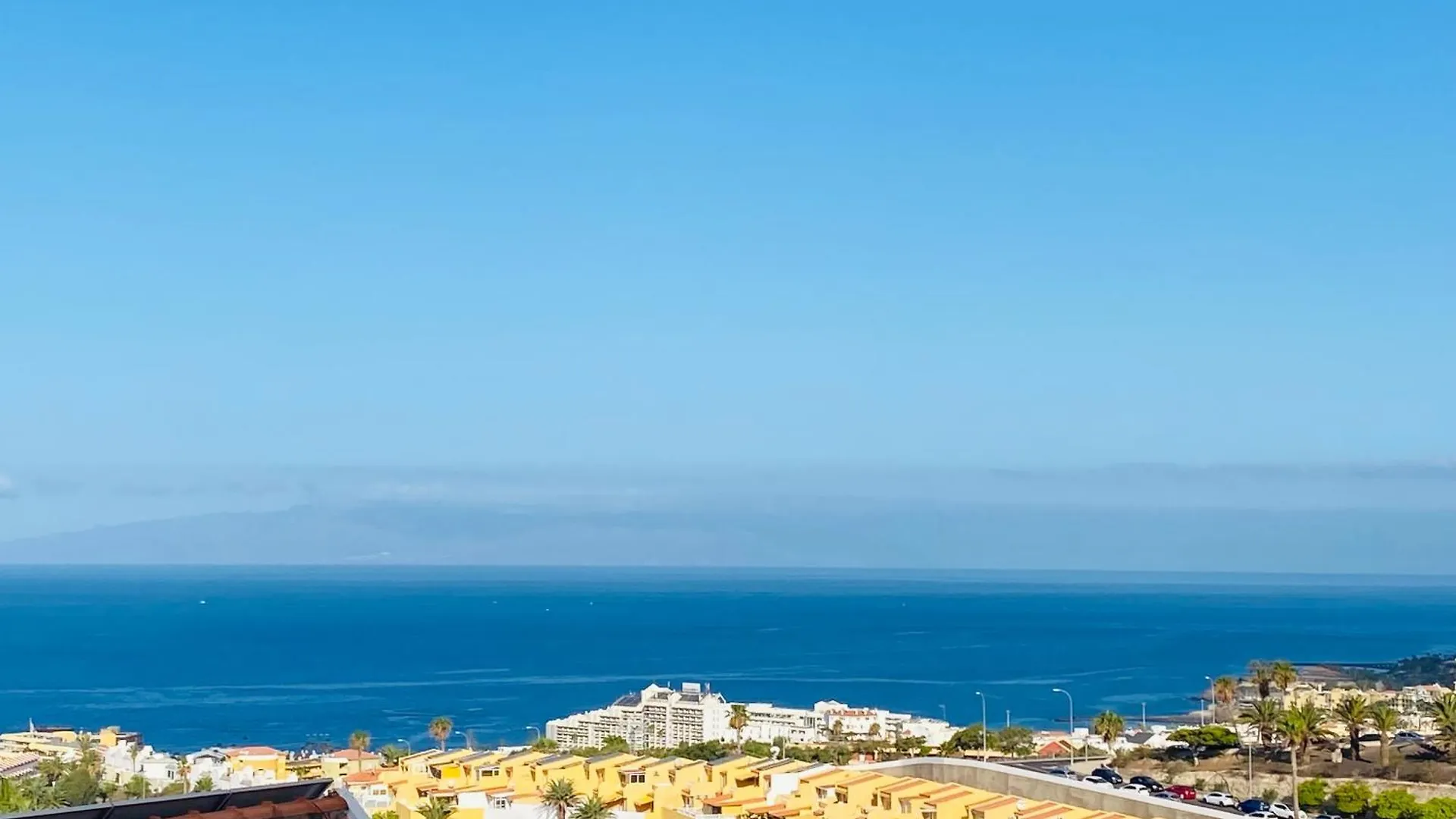 דירות אדחה Ocean Front Sunset View ספרד